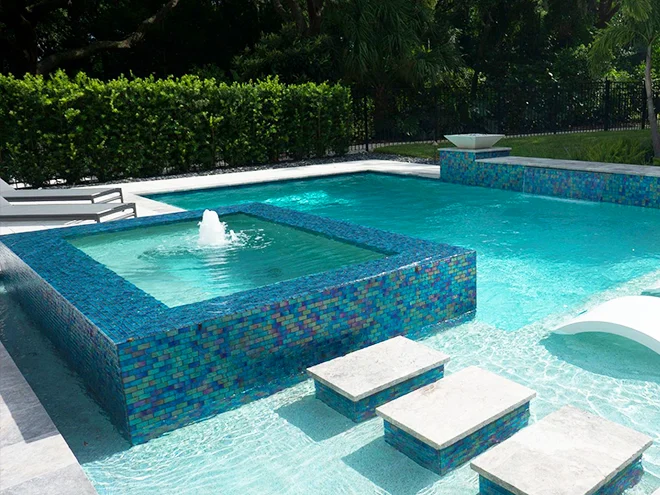 SUNKEN OR RAISED SPAS