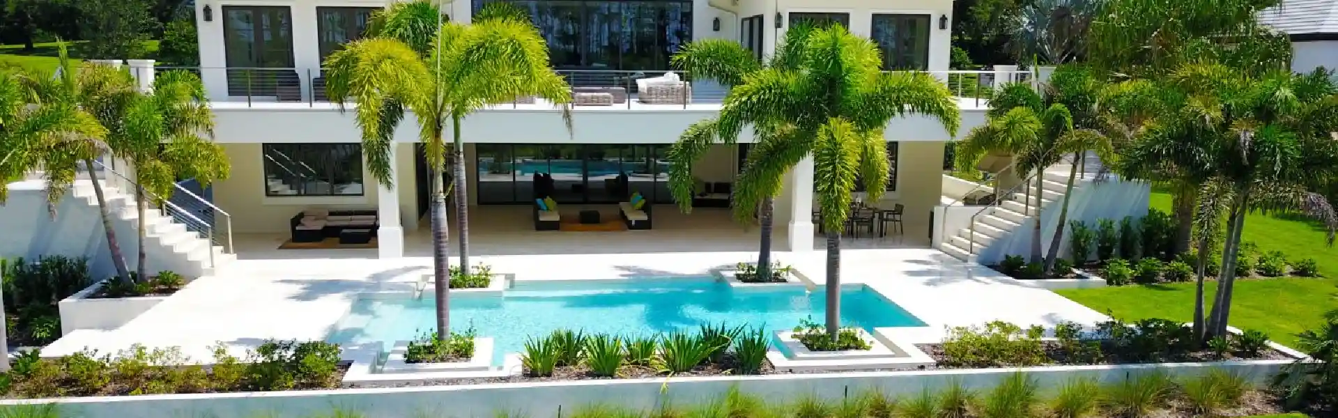 Creating A Pool Paradise: A Luxury Mansion With Pool Design